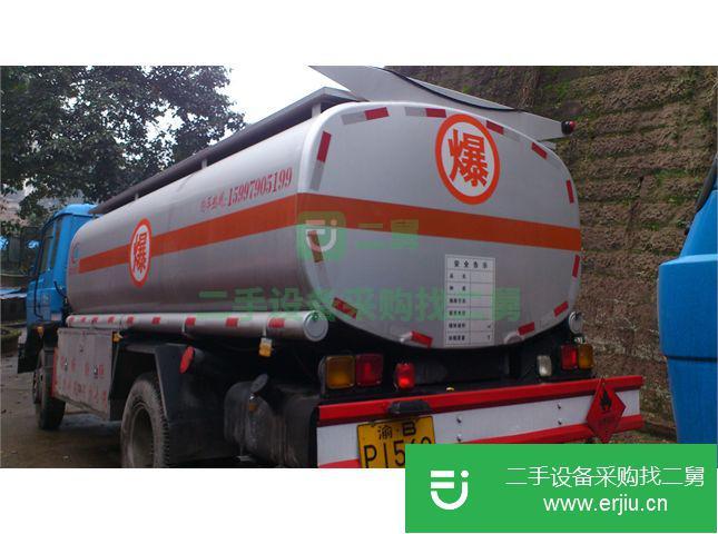 重慶出售二手東風(fēng)多利卡油罐車