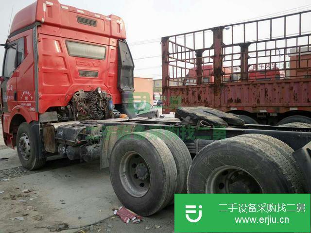 山東出售390馬力解放牽引車