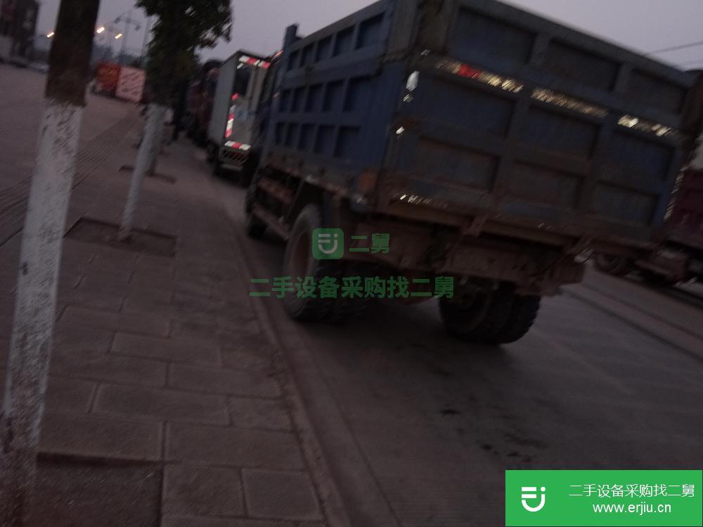 云南出售二手東風天龍自卸車