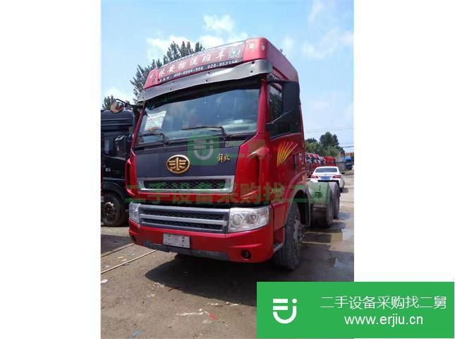 遼寧出售二手青島解放牽引車