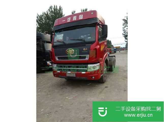 遼寧出售二手青島解放牽引車