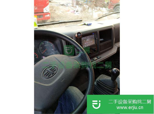 江蘇出售二手青島解放箱式貨車(chē)