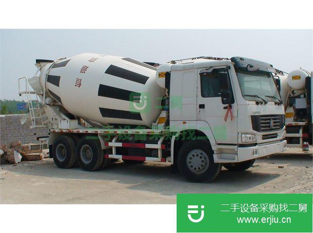 山東出售二手重汽豪沃336馬力水泥攪拌罐車