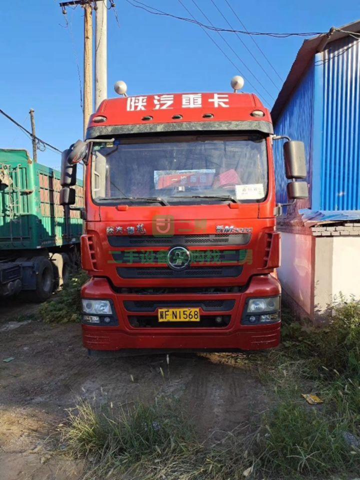 出售17年7月德龍350國五單驅牽引車全保險輪胎九成新