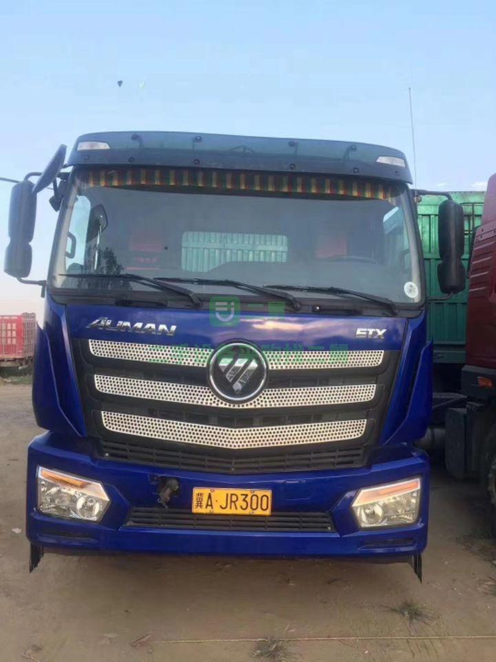 出售九成新的10個月歐曼400國五雙驅牽引車