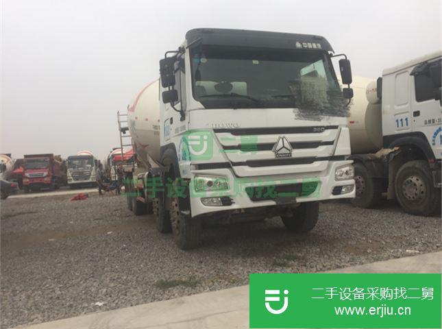 山東出售中國重汽豪沃攪拌車