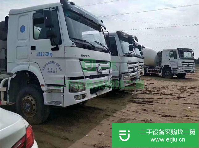山東出售二手中國重汽混凝土攪拌車