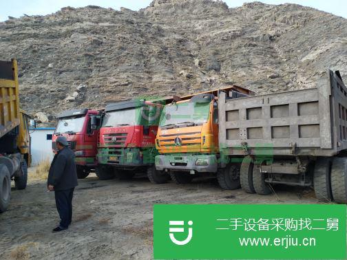 新疆出售二手上汽紅巖杰獅自卸車 340馬力