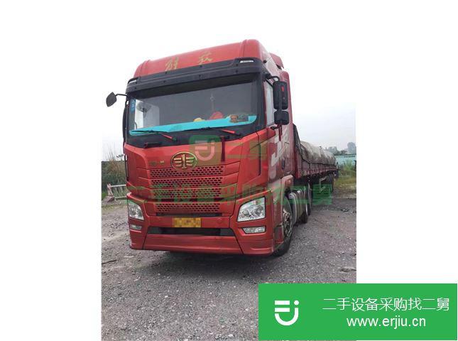 廣西出售二手青島解放牽引車