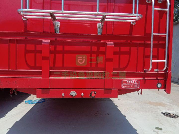出售九成新以上的大件運輸半掛車