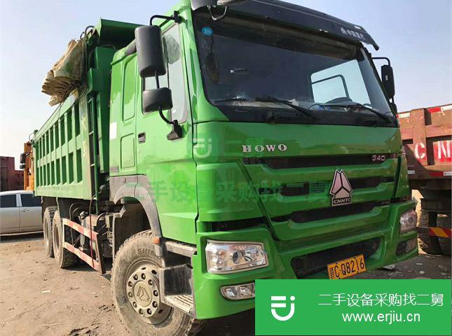 山東出售1?6年二手豪沃自卸車，國四，340馬力，后八輪6.2米大箱
