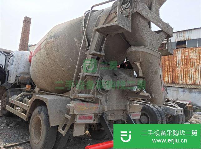 山東出售二手中國重汽混凝土攪拌車