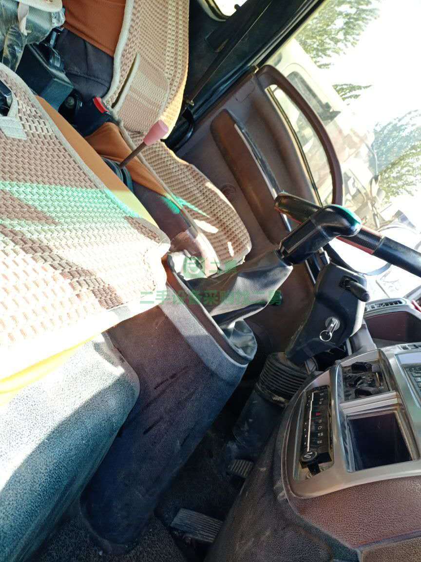 出售一臺18年重汽王牌攪拌車，國五排放，全手續，進口減速機