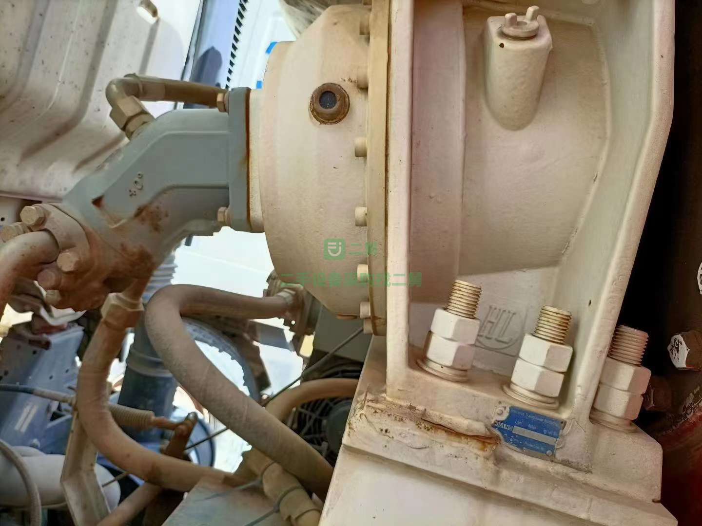 出售一臺18年重汽王牌攪拌車， 國五排放八檔