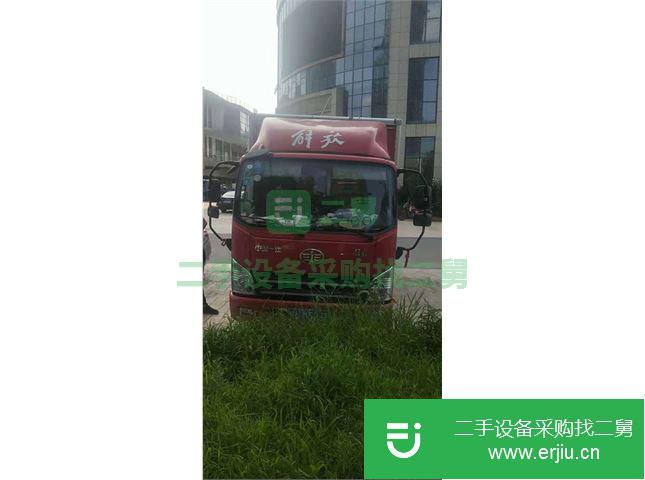 安徽出售二手青島解放115馬力廂式貨車