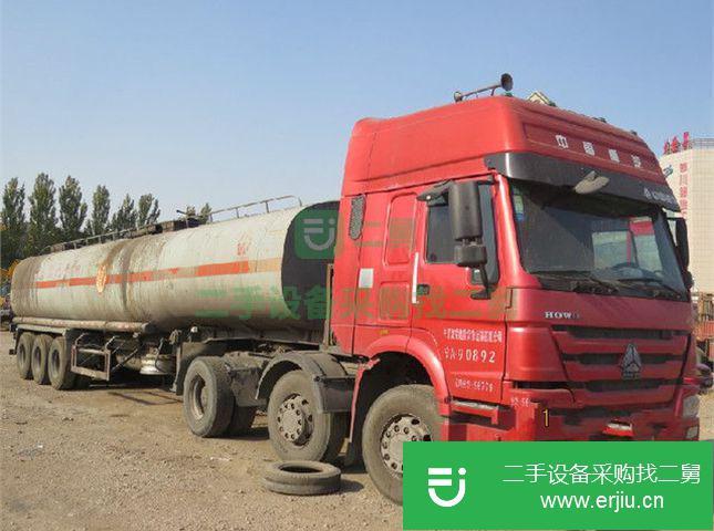 寧夏出售二手中國重汽豪沃290馬力油罐車