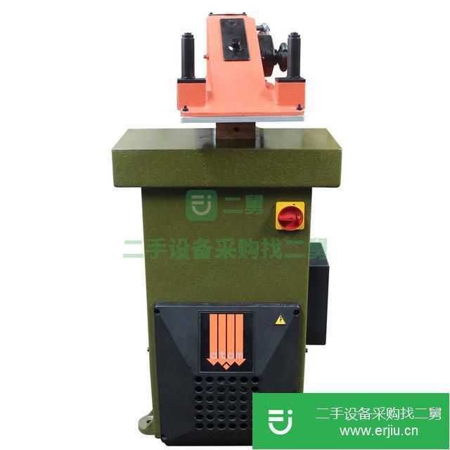 廣東出售二手搖臂裁斷機(jī)