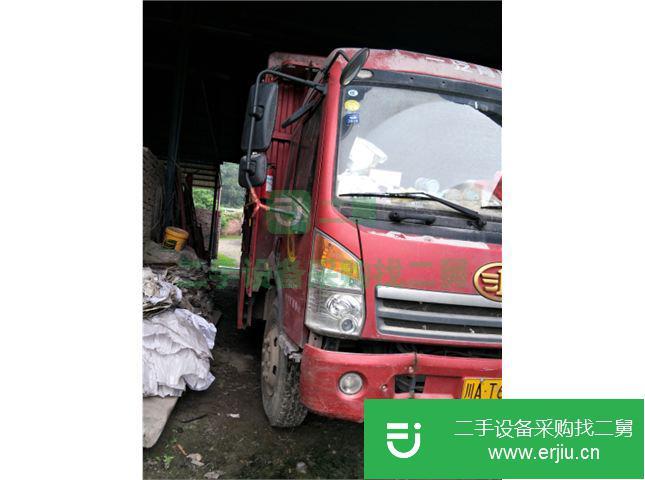 四川出售二手青島解放賽龍前二后四貨車