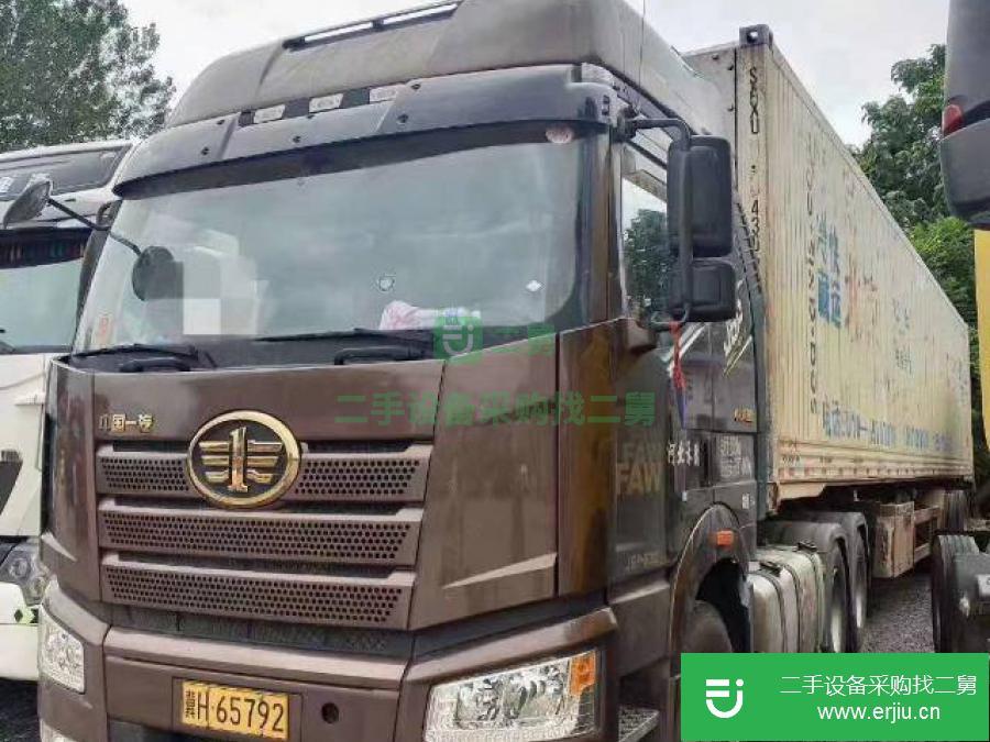 山東出售青島解放牽引車  500馬力