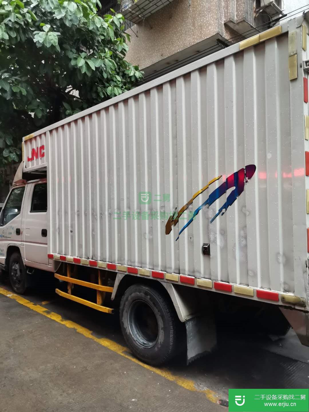 廣東出售二手江鈴牌輕型廂式貨車