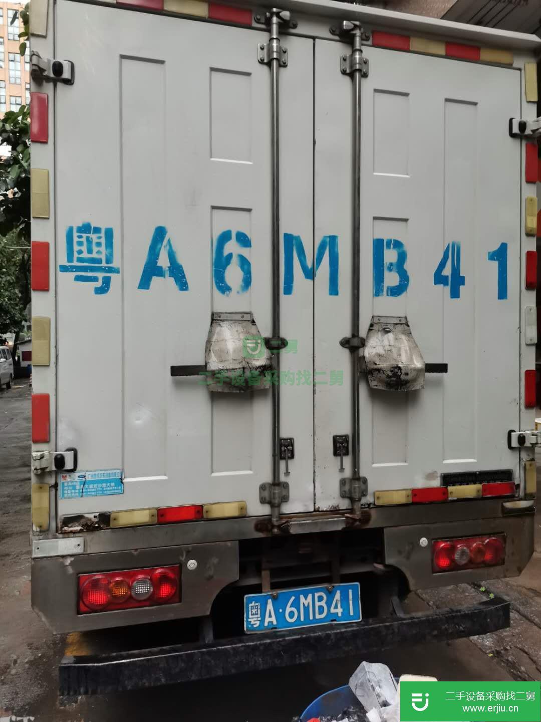 廣東出售二手江鈴牌輕型廂式貨車