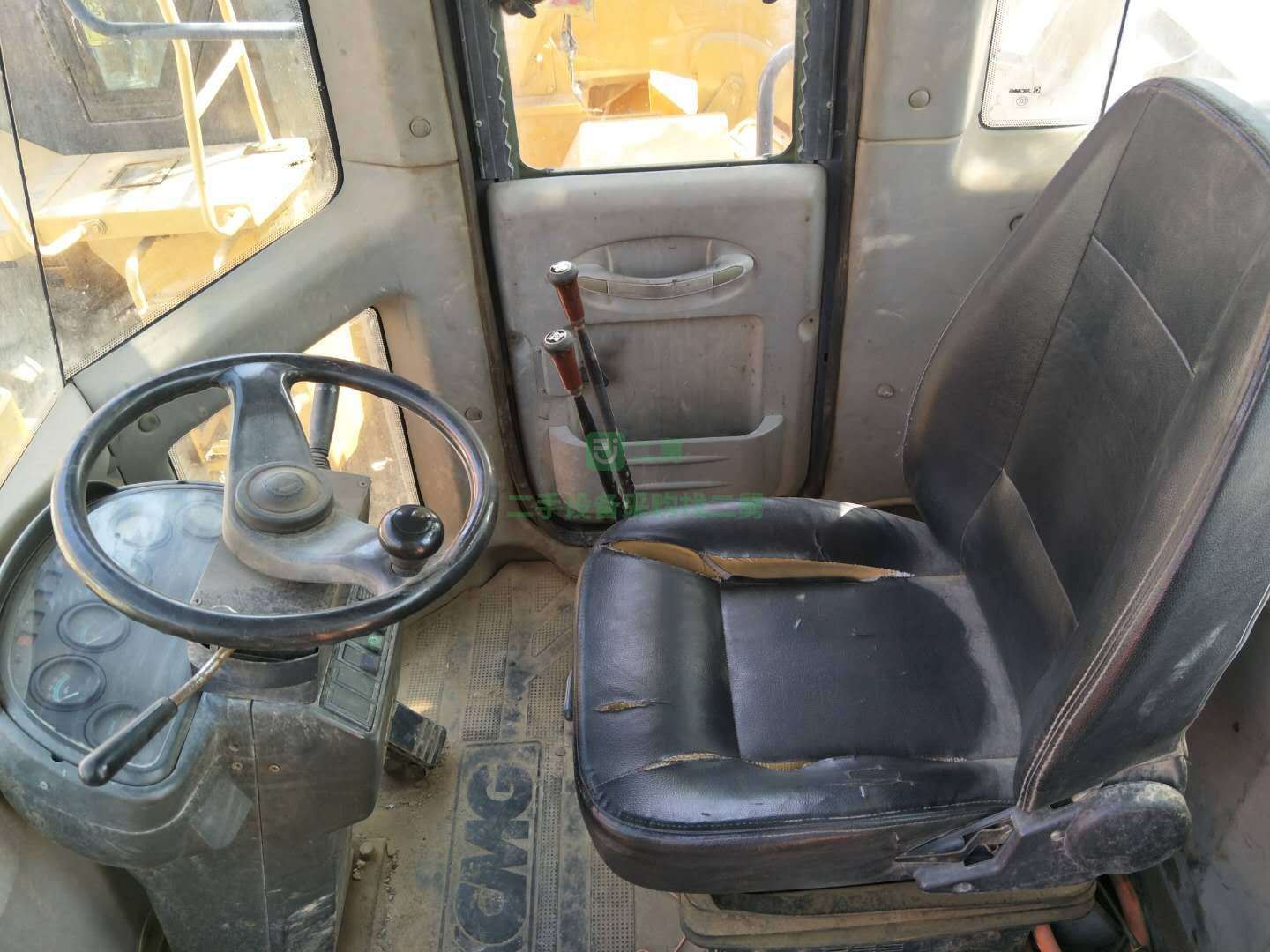 出售一臺11年精品徐工500Fv長臂王裝載機(jī)！車況好價低，發(fā)變速箱原版