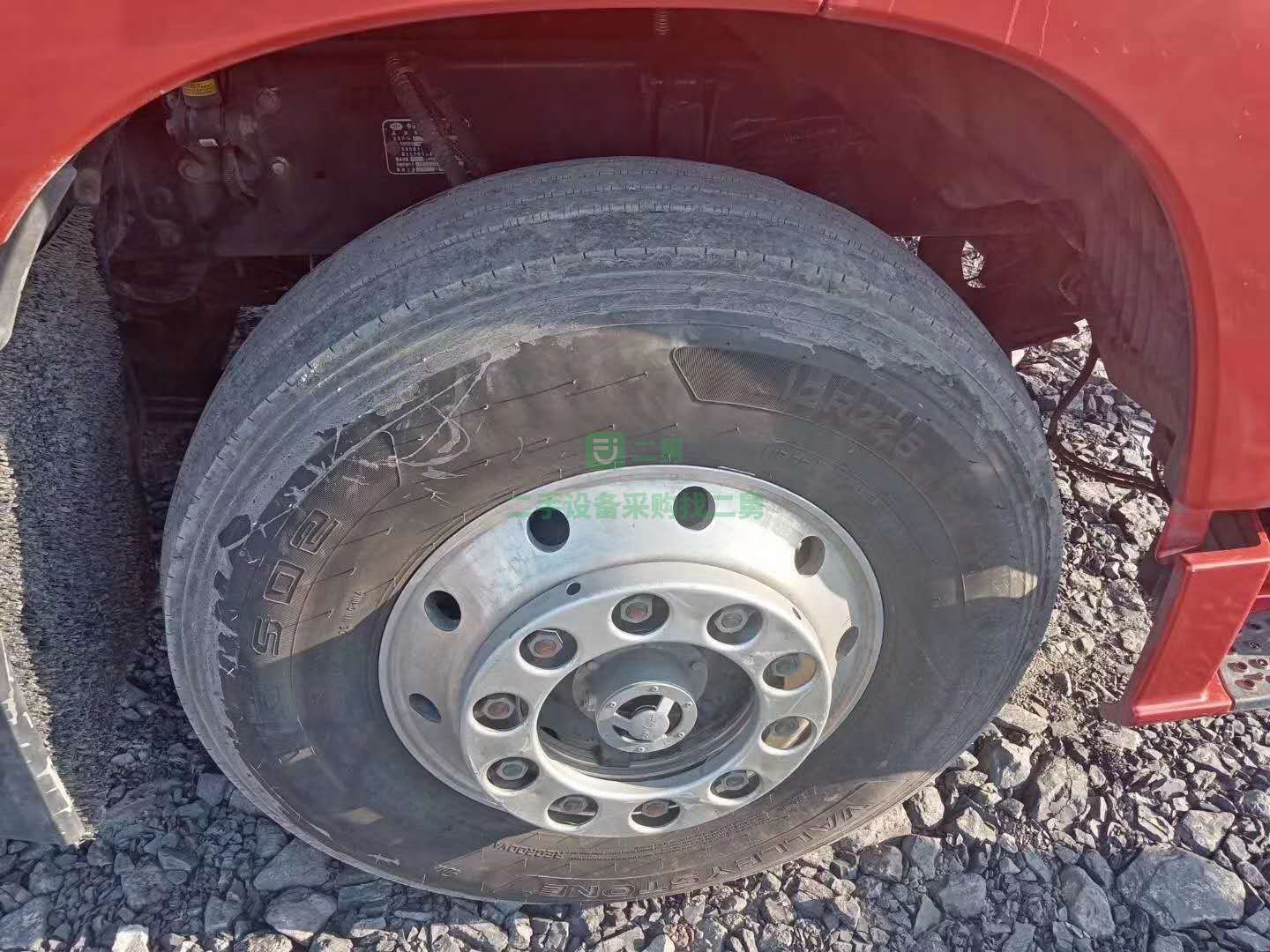 出售一臺18年12月份解放JH6牽引車，錫柴發(fā)動機(jī)