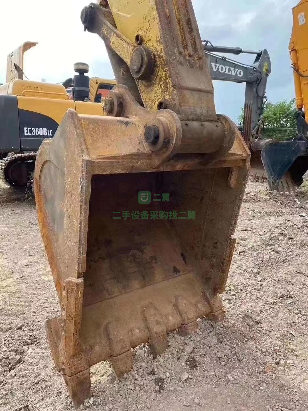 出售一臺極品小松360純土方機挖掘機