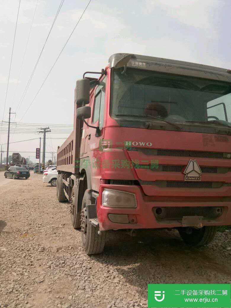 新疆出售前四后八重汽豪沃自卸車
