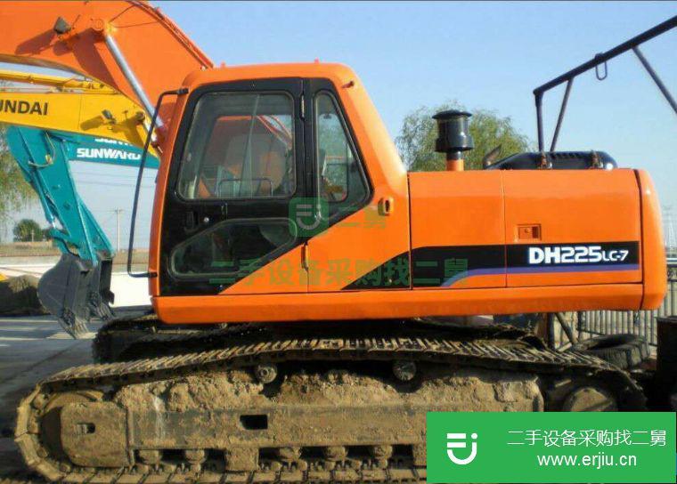 西藏出售二手的挖掘機
