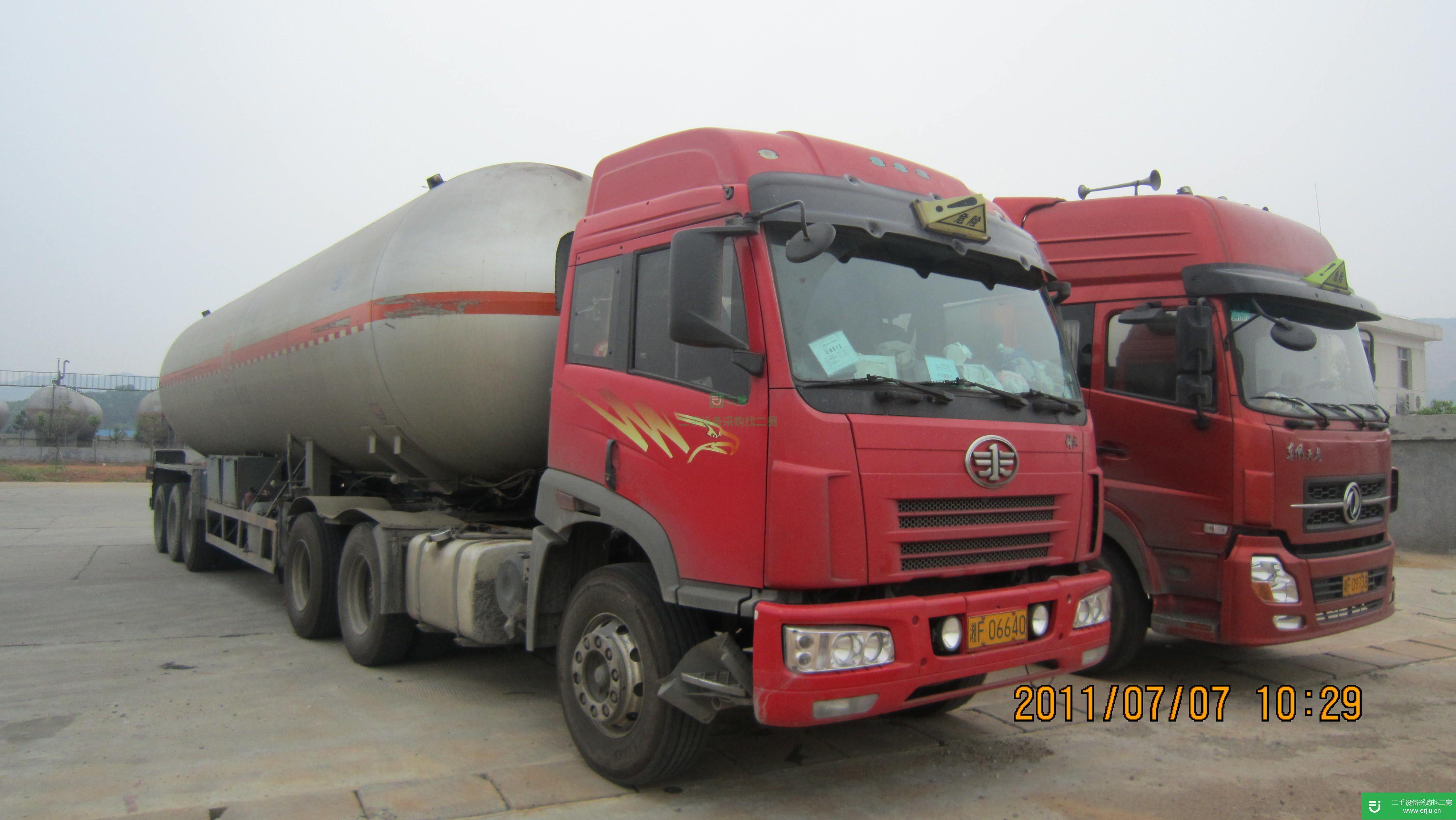 湖南出售解放牽引車 300馬力