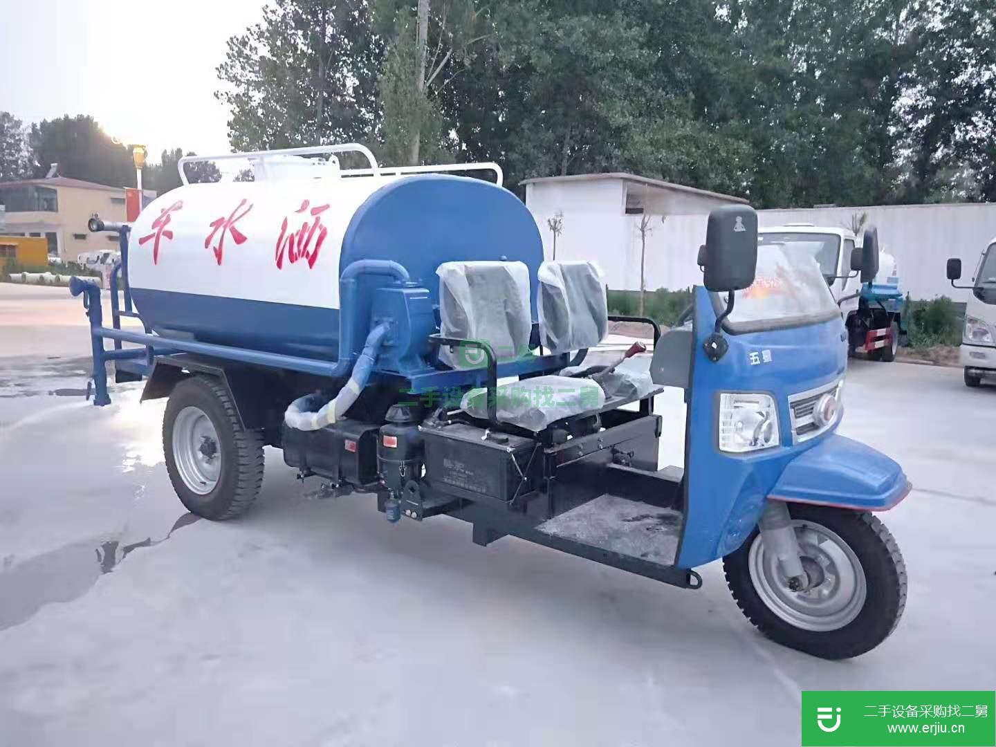 山東出售車載三輪灑水車