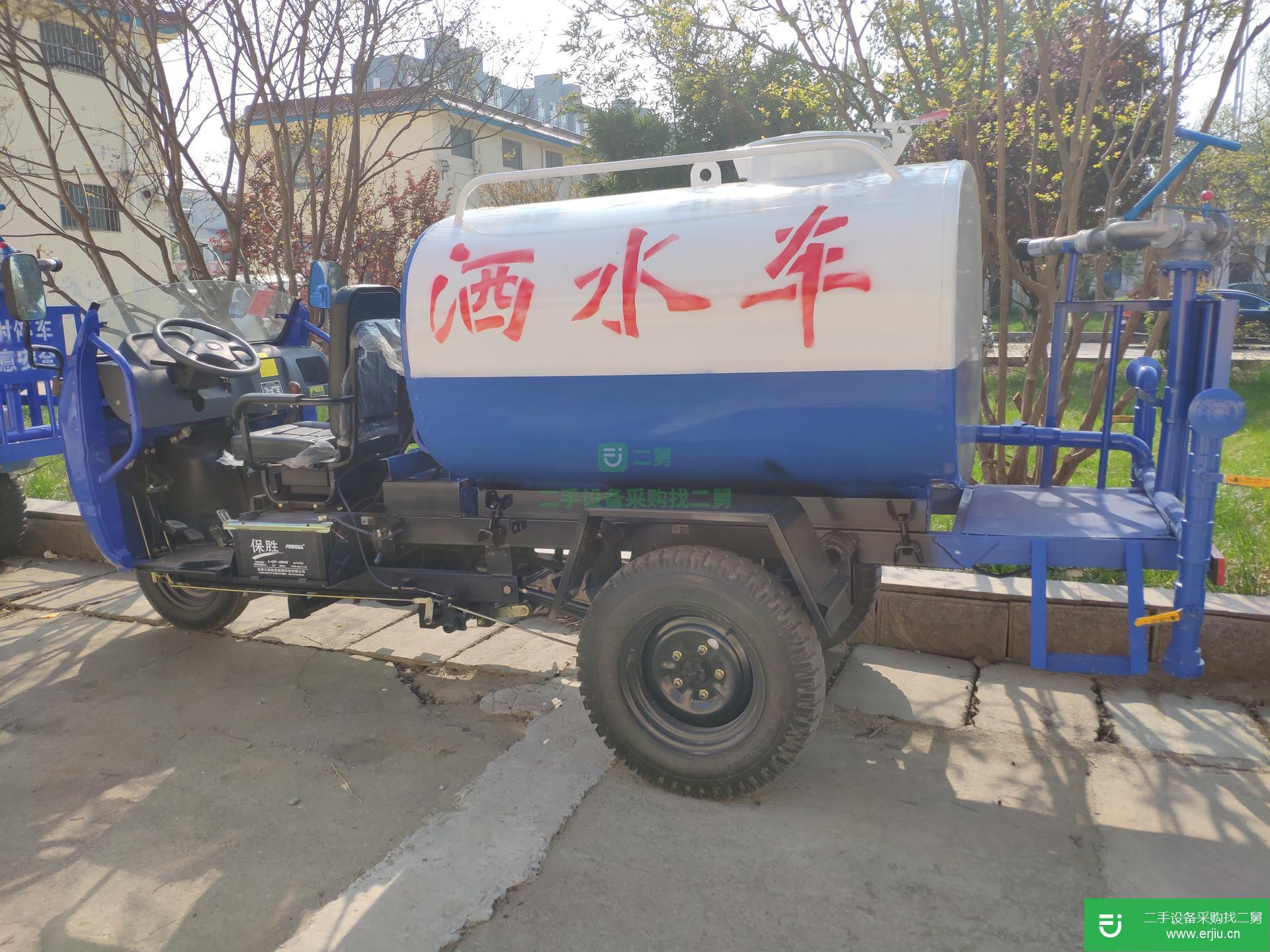 山東出售車載三輪灑水車
