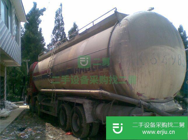 湖南出售豪沃重型罐式運輸車