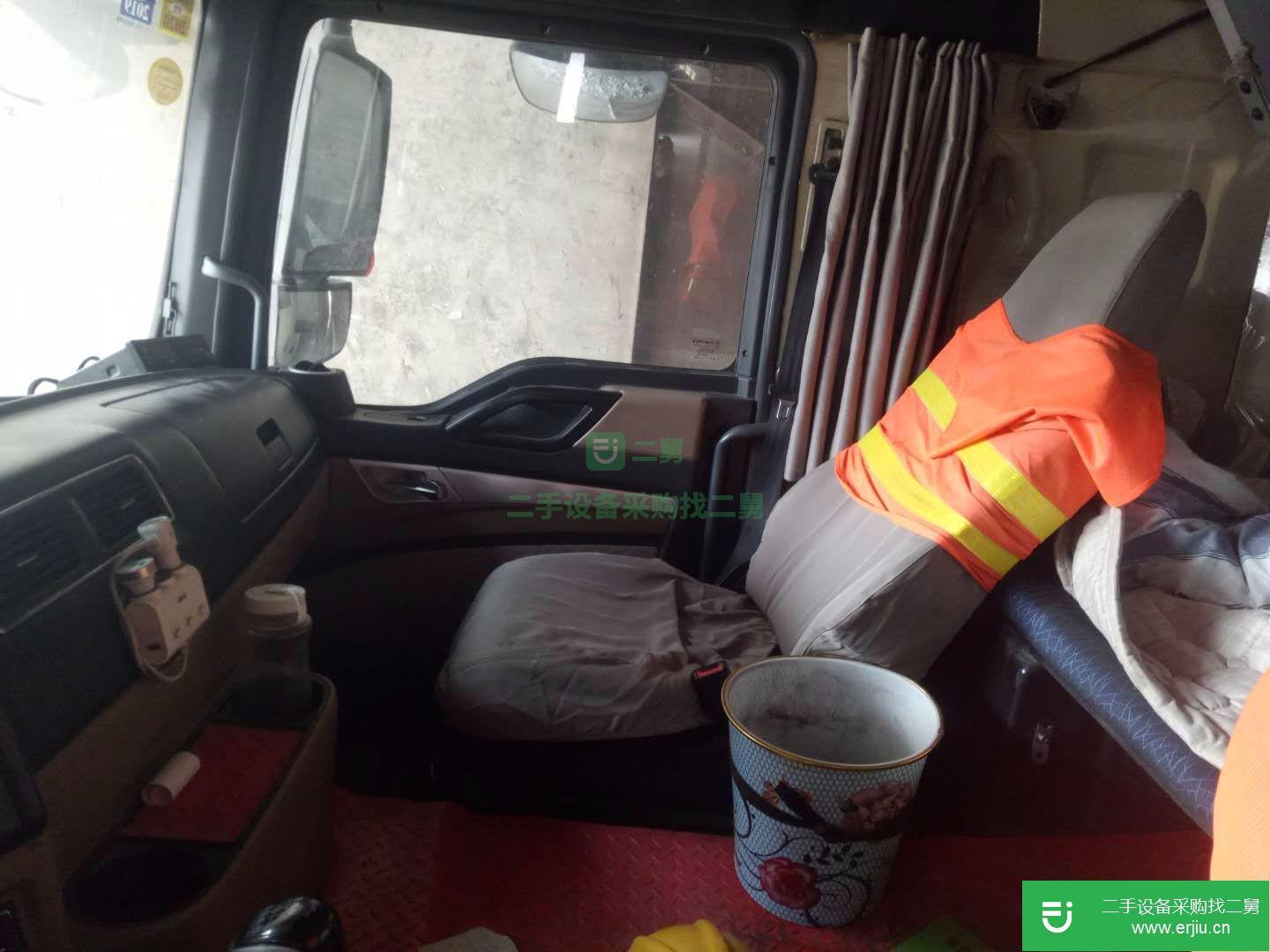 河北出售二手中國(guó)重汽牽引車
