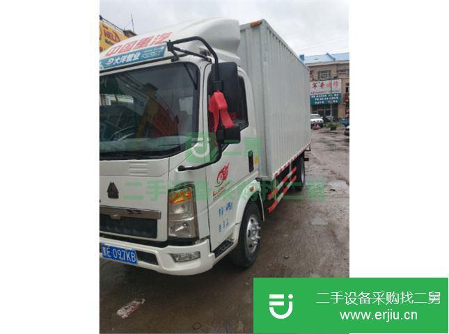 遼寧出售二手中國重汽豪沃廂式貨車