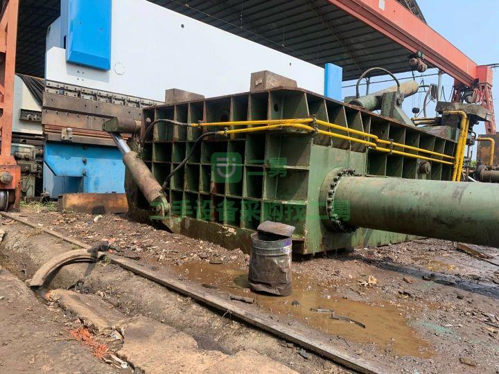 出售江陰萬事達250噸金屬打包機壓塊機