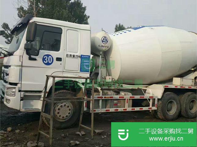 山東出售二手中國(guó)重汽豪沃混凝土攪拌車