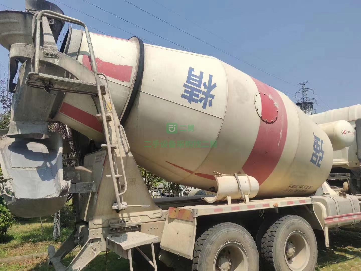 出售一臺17年三一的攪拌車，國五排放量，車況精品12方