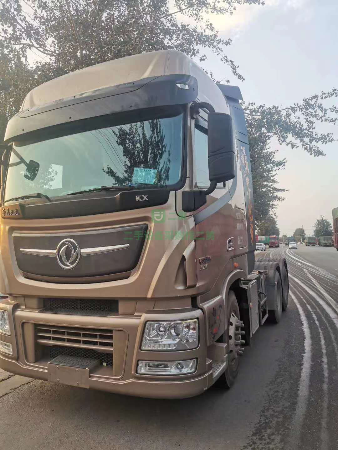 出售一臺(tái)兩年整的天龍旗艦520馬力牽引車，9成新