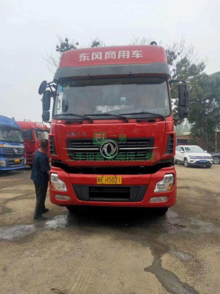 出售16年11月國四天龍420牽引車，雙驅，原車原版，輪胎九成