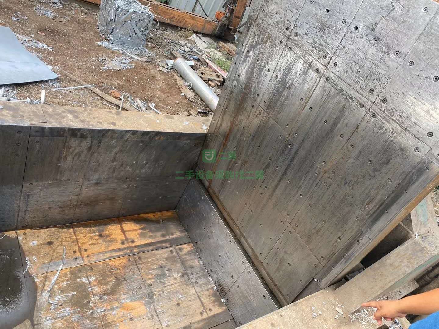 出售一臺江陰250噸打包機，料箱2.2米x1.8米包塊60新機安裝少用
