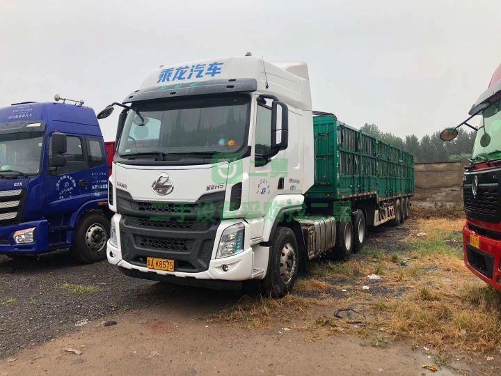 出售九成新的11個月乘龍H5/430維柴牽引車，車況精品中的極品