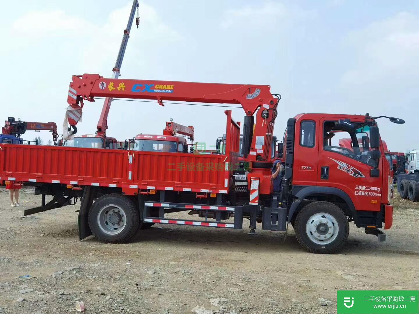 湖北出售二手重汽王牌130馬力吊車