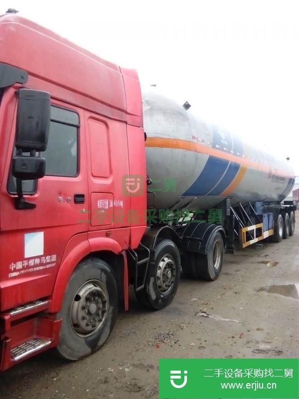 河南出售中國重汽豪沃油罐車