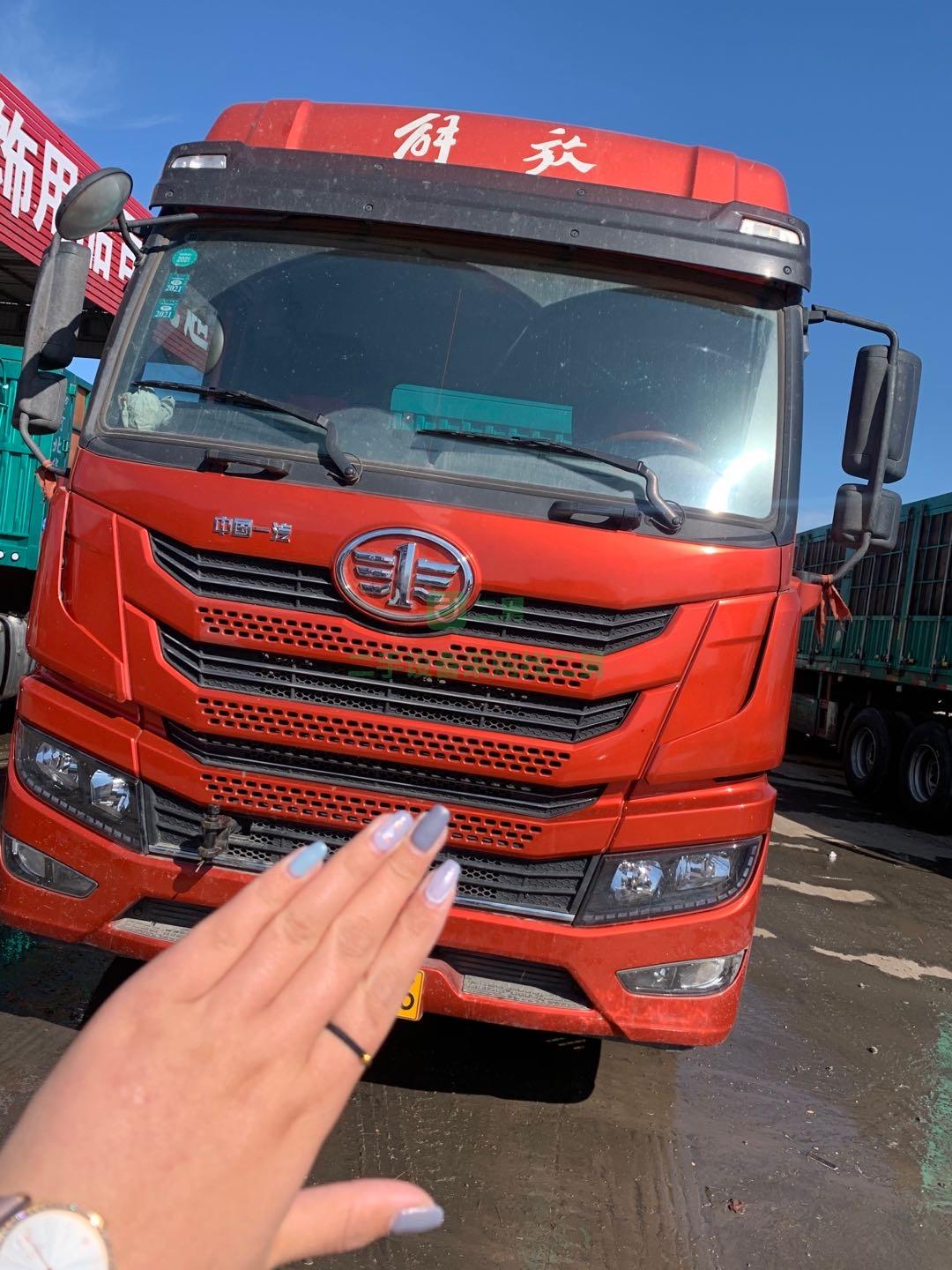出售準(zhǔn)新車(chē)！三個(gè)半月雙胞胎準(zhǔn)新車(chē)2.0悍V420牽引車(chē)