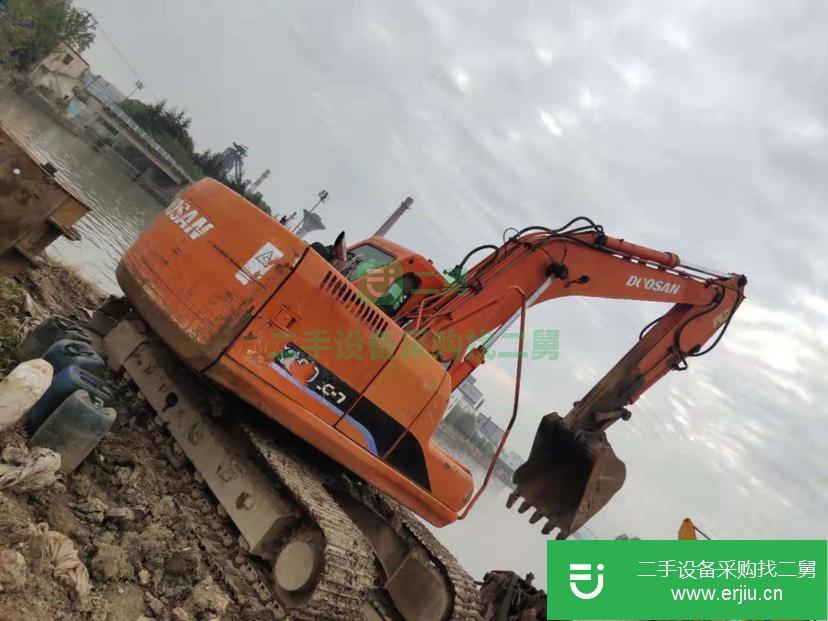 江蘇出售二手斗山挖掘機