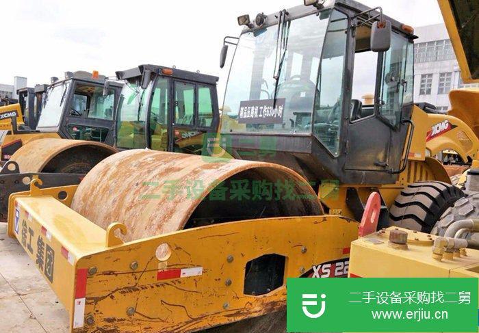 上海低價(jià)出售二手壓路機(jī)