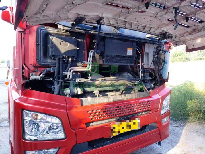 出售九成新的青島解放JH6，500馬力牽引車