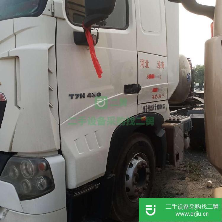 山東出售二手豪沃牽引車